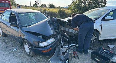 İvrindi'de trafik kazası: 5 yaralı