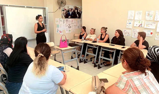 İzmir Çiğli Belediyesi'nden anneler için bilgilendirici seminer
