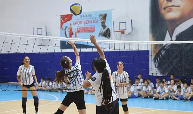 İzmir Karabağlar'da 19 Mayıs Spor Şenliği heyecanı