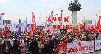 İzmir'de 1 Mayıs kutlaması