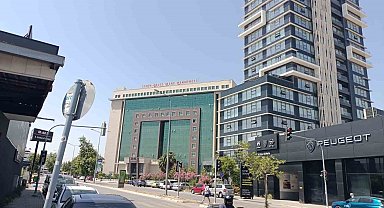 İzmir'de adliyede rüşvet operasyonu: İcra müdür yardımcısı ve katip gözaltında