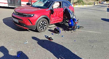 İzmir'de otomobil motosikletle çarpıştı: 1 ağır yaralı