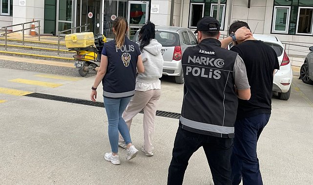 İzmir'in turistik ilçelerinde zehir tacirlerine operasyon