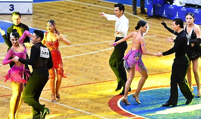 İzmir'de dansçıların kıyasıya rekabeti