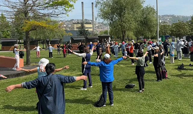 İzmit'ten anneleri gülümseten yürüyüş