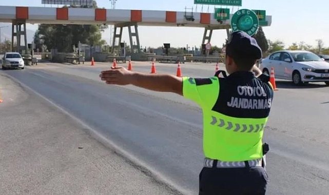 Jandarma ekipleri düzensiz göçmenlere geçit vermiyor