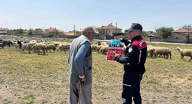 Jandarma Kurban Bayramı öncesi üretici ve vatandaşı bilgilendiriyor