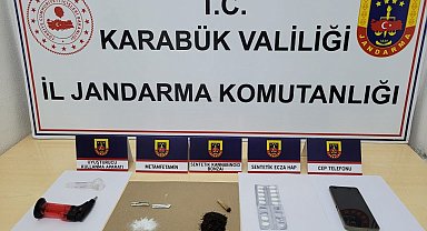 Jandarma uyuşturucu tacirlerine göz açtırmıyor