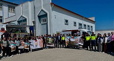 Jandarma'dan 160 öğrenciye emniyet kemeri ve eğitimi