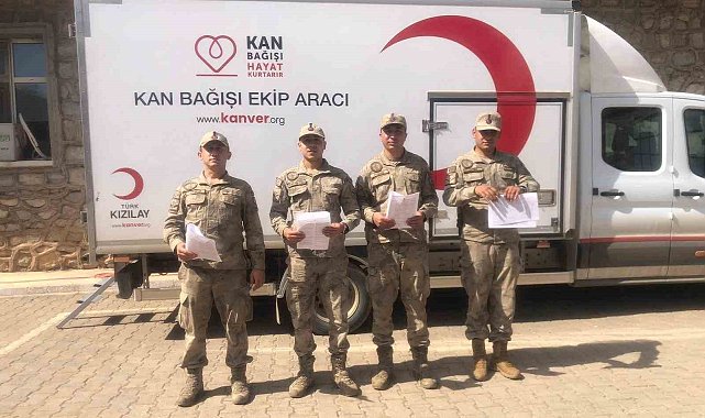 Jandarmadan kan bağışı