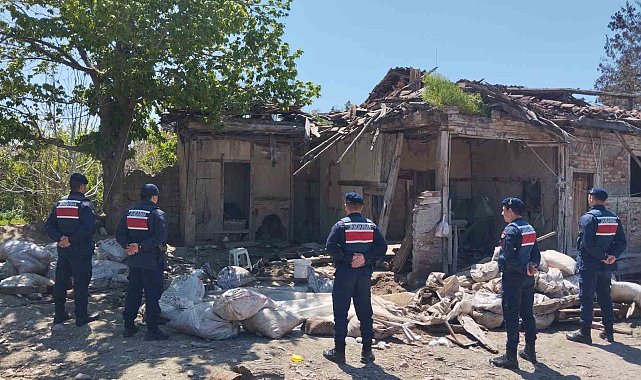 Kaçak kazı Roma mozağini ortaya çıkarttı