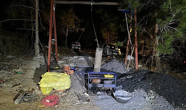 Kaçak krom madeni açarak kazı yapan 4 şahıs yakalandı