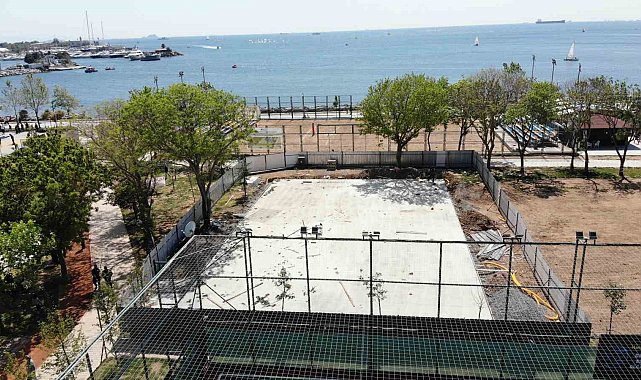 Kadıköy Kalamış Park'ını betona boğdular: Halk isyan etti