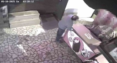 Kadıköy'de kuruyemişçiden dondurma hırsızlığı kamerada