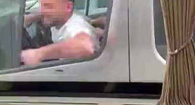 Kadıköy'de tartıştığı sürücünün aracının camına yumruk atan şahsa 3 bin 972 TL ceza