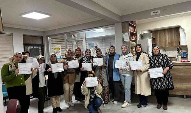 Kadınlara mantar yetiştiriciliği kurusu verildi