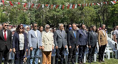 Kağıthane Belediyesi'nden ilçedeki liseleri tanıtım şenliği düzenlendi