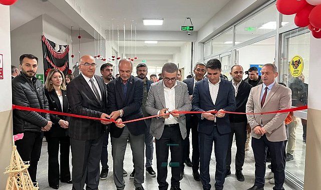 Kağızman'da yılsonu sergisine yoğun ilgi