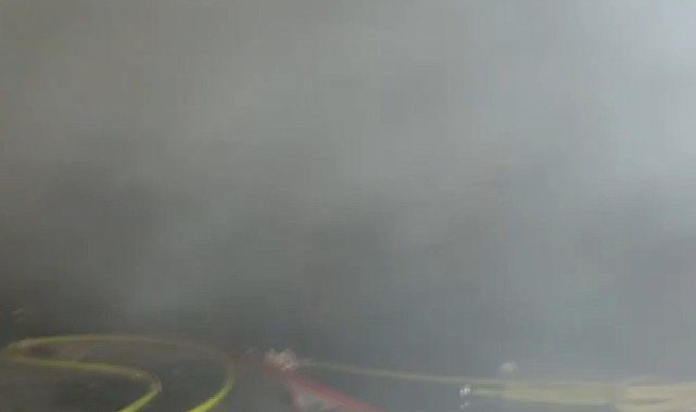 Kahramanmaraş'ta fabrika deposunda yangın