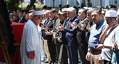 Kalp krizinden hayatını kaybeden Emniyet Müdürü Canpolat Kırıkkale'de toprağa verildi