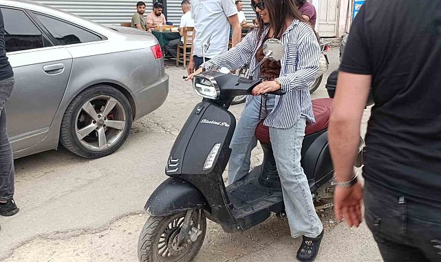 Kamyonun altında kalmaktan son anda kurtuldu: O anlar kamerada