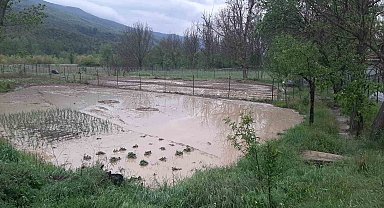 Karabük'te sağanak ve dolu etkili oldu