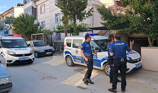 Karaman'da öfkeli koca evin çatısını ateşe verdi