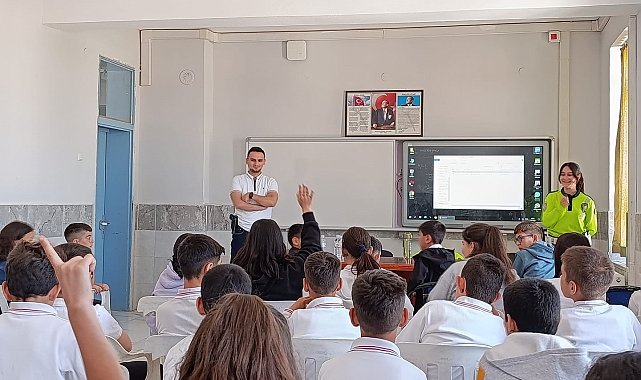 Karapınar'da öğrencilere trafik güvenliği semineri verildi