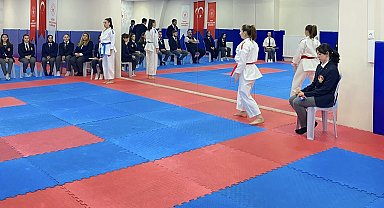 Karate Aday Hakemlik Kursu tamamlandı
