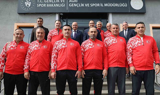 Karate Milli Takımından Çelebi'yi Teşekkür Ziyareti