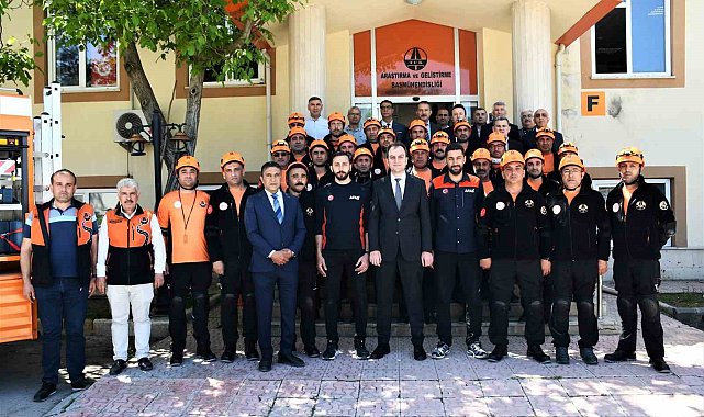 Karayollarından afetlere güçlü hazırlık: Afetlere müdahale için 28 kişilik ekip kuruldu