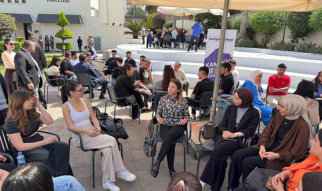 Kariyer Merkezi öğrenciler ile sektör temsilcilerini buluşturdu