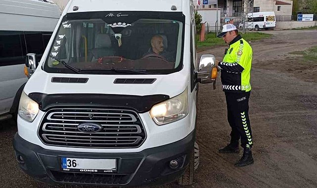 Kars'ta öğrenci servisleri denetleniyor