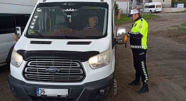 Kars'ta öğrenci servisleri denetleniyor