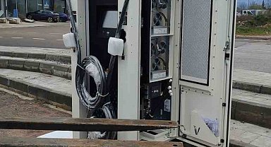 Kartepe'de çevreci ulaşım için şarj istasyonları hizmete açıldı