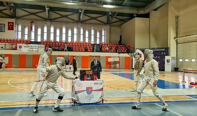 Kastamonu Üniversitesi'nde eskrim şampiyonası düzenlendi