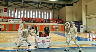 Kastamonu Üniversitesi'nde eskrim şampiyonası düzenlendi