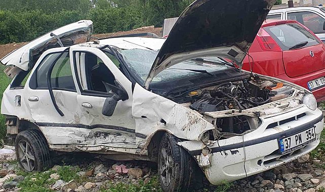 Kastamonu'da iki otomobil çarpıştı: 2 yaralı