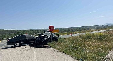 Kastamonu'da iki otomobil çarpıştı: 4 yaralı