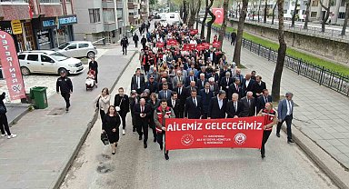 Kastamonu'da yüzlerce kişi 'aile' için yürüdü