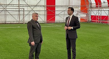 Kaymakam Aslan'dan halı saha incelemesi