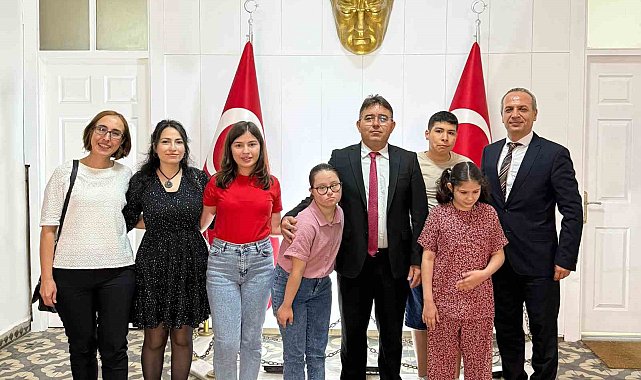 Kaymakam Kaya, özel öğrencileri ağırladı