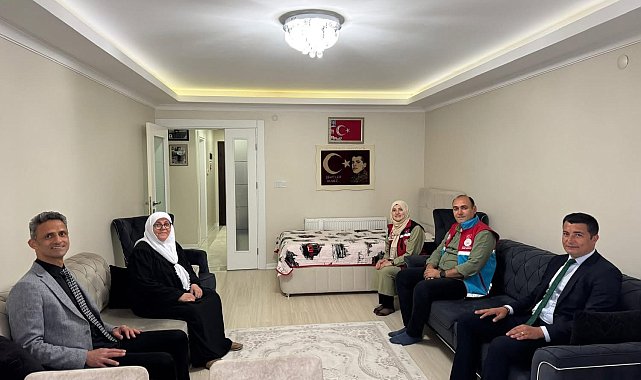 Kaymakam Kaya'dan şehitlerin annelerine anlamlı ziyaret