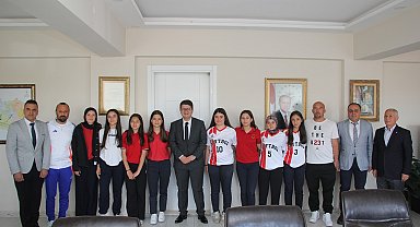Kaymakam Özdemir sporcuları ağırladı