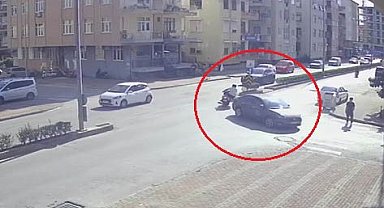 Kaza yapan motosikletliyi kaskı kurtardı