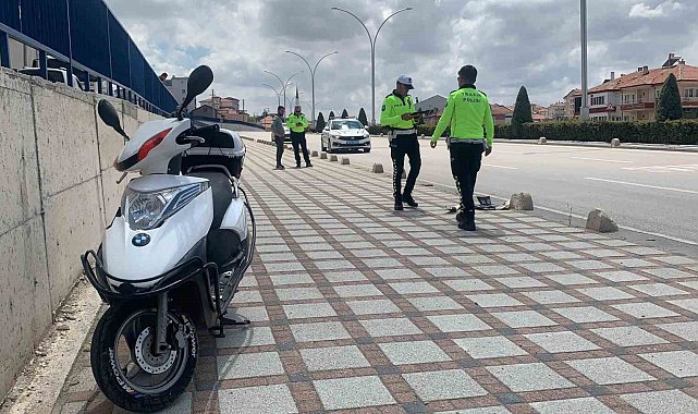 Kazada motosikletle birlikte 20 metre sürüklenen sürücüsü yaralandı
