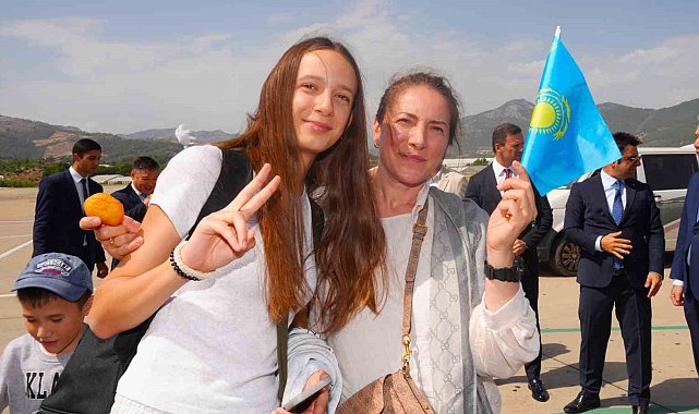 Kazakistan'dan Gazipaşa-Alanya Havalimanı'na ilk direkt uçuş gerçekleşti