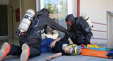 KBRN ve yangın tatbikatı gerçeği aratmadı