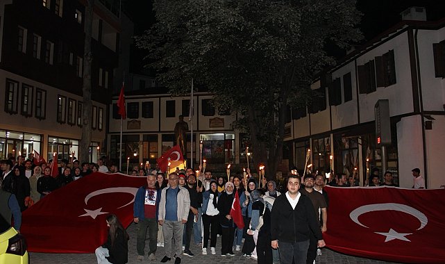 Kemaliye'de Fener Alayı ve Gençlik Yürüyüşü düzenlendi