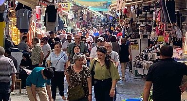 Kemeraltı Çarşısı'nda Kurban Bayramı hareketliliği